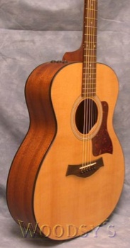 Taylor 100 Series 114E Grand Auditorium Spruce/Sapele Acoustic Electric Guitar